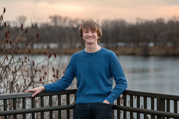 Senior photography session in Coon Rapids, Minnesota