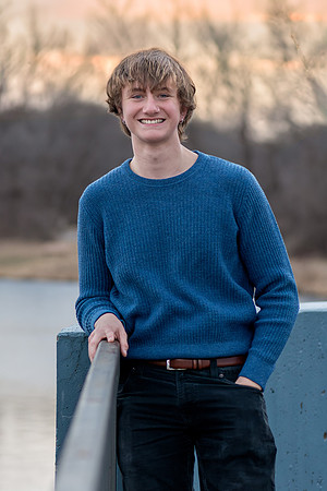 Senior photography session in Coon Rapids, Minnesota