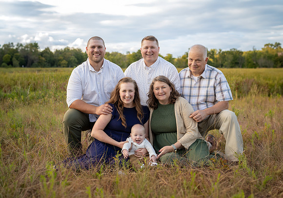 Family photography session in Fridley, Minnesota - Springbrook Nature Center
