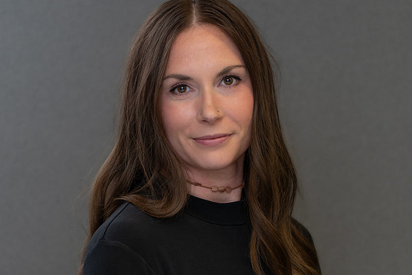 Headshot photography session in Fridley, Minnesota