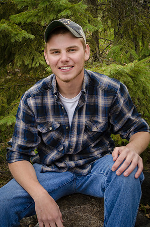 Senior photography session in Fifty Lakes, Minnesota