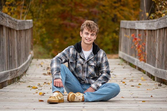 Senior photography session in Zimmerman, Minnesota