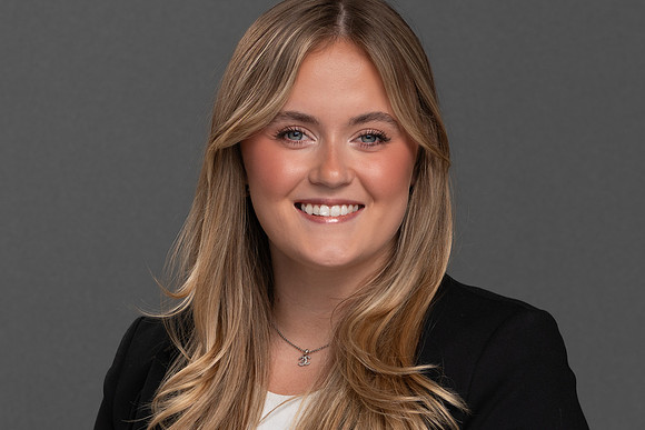 Headshot photography session in Eagan, Minnesota