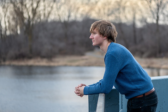 Senior photography session in Coon Rapids, Minnesota